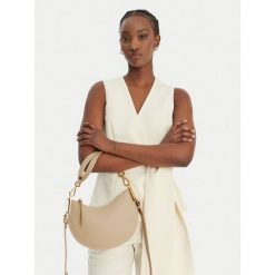 Torebka Coccinelle. Brązowe torebki do ręki damskie Coccinelle, bez wzorów, klasyczne, bez dodatków. Za 1,399.00 zł.