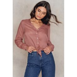 NA-KD Boho Koszula z wiązaniem - Pink. Koszule damskie marki NA-KD Boho. W wyprzedaży za 60.97 zł.