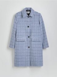 Płaszcz w kratę - jasnoniebieski. Niebieskie płaszcze damskie Reserved, l, bez wzorów, z tkaniny, klasyczne, bez kaptura. W wyprzedaży za 159.99 zł.