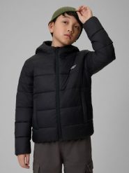 4F Kurtka z wypełnieniem syntetycznym chłopięca - czarna 122 (6-7 lat). Czarne kurtki i płaszcze dla chłopców 4f, bez wzorów, z syntetyku, bez kaptura. Za 179.99 zł.