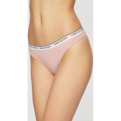 Tommy Hilfiger - Stringi (3 pack). Czerwone stringi damskie Tommy Hilfiger, l, bez wzorów, z bawełny. W wyprzedaży za 119.90 zł.