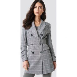 NA-KD Classic Marynarka w kratkę z paskiem - Grey,Multicolor. Żakiety damskie marki NA-KD Classic. Za 323.95 zł.