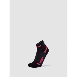 Run Superleggera Socks. Czarne skarpety damskie UYN, bez wzorów. W wyprzedaży za 78.20 zł.