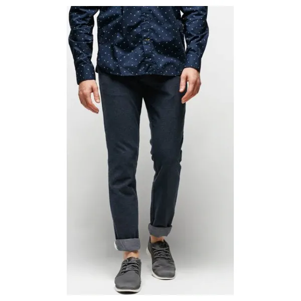 Timberland Spodnie Sargent Lake Dots Dobby Chino , granatowy, rozmiar 32/32. Niebieskie spodnie materiałowe męskie Timberland, bez wzorów, z bawełny. Za 429.99 zł.