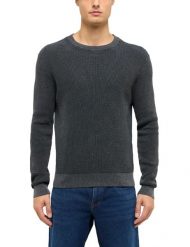 Męski Sweter Mustang Style Edward Black 1017414 4142. Czarne swetry przez głowę męskie Mustang, l, bez wzorów, bez kołnierzyka. Za 139.99 zł.