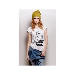 T-shirt Damski by Marta Frej ZNAM SWOJE MIEJSCE. Białe t-shirty damskie Cadoaccessories, z nadrukiem, z bawełny, z klasycznym kołnierzykiem. Za 69.00 zł.