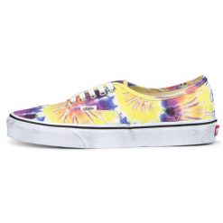 Buty do chodzenia dla dorosłych Vans Authentic trampki. Obuwie sportowe damskie Vans, bez wzorów, sportowe, bez zapięcia. Za 199.00 zł.