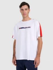 4F T-shirt oversize z nadrukiem męski - biały L. Białe t-shirty męskie 4f, l, bez wzorów, z bawełny, bez kołnierzyka. Za 69.99 zł.