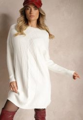 Biała Sweterkowa Sukienka o Pudełkowym Kroju z Tłoczonym Splotem Sinelita. Białe sukienki damskie Renee, na spotkanie biznesowe, bez wzorów, ze splotem, eleganckie, bez kołnierzyka, bez ramiączek, mini. Za 69.99 zł.