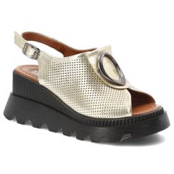 Sandały damskie Artiker, ze skóry naturalnej na koturnie z ozdobą ze sprzączką, złote, 56C0109. Żółte sandały damskie Artiker, z aplikacjami, ze skóry, bez obcasa, na koturnie, bez zapięcia. Za 229.00 zł.