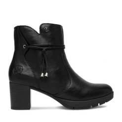 Botki Rieker. Czarne botki damskie Rieker, bez obcasa, na słupku, bez zapięcia. Za 359.99 zł.