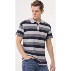 Szaro-Granatowa Koszulka Division Of Labor. Koszulki polo męskie marki Born2be. Za 49.99 zł.