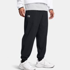 Spodnie męskie Under Armour Vibe Woven Jogger /. Czarne buty sportowe męskie Under Armour, bez zapięcia, na fitness i siłownię. Za 319.99 zł.
