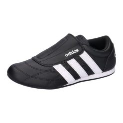Kobiece trampki adidas Tekwen. Czarne trampki i tenisówki damskie Adidas, bez wzorów, z gumy, eleganckie, bez zapięcia. Za 205.99 zł.