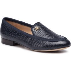 Lordsy LAUREN RALPH LAUREN - Clair 802755546006 Lrny/Lrny. Niebieskie mokasyny damskie Lauren Ralph Lauren, bez wzorów, z materiału, bez obcasa, na płaskiej podeszwie, bez zapięcia. Za 589.00 zł.
