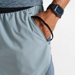 Szorty Dare 2B Ultimate. Szare szorty męskie Dare 2b, xl, bez wzorów, z elastanu. Za 191.50 zł.