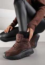 Brązowe Sneakersy Śniegowce Vices na Platformie Ozdobione Napisem i Futerkiem Lanite. Brązowe śniegowce i trapery damskie Renee, z jeansu. Za 109.99 zł.