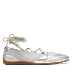 Baleriny KARL LAGERFELD. Szare baleriny damskie KARL LAGERFELD, bez wzorów, bez obcasa. Za 799.99 zł.