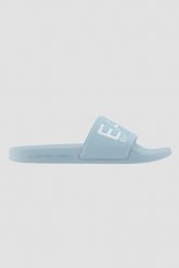 EA7 EMPORIO ARMANI Błękitne klapki Flip flops. Niebieskie klapki damskie EA7 Emporio Armani, bez wzorów, bez obcasa. W wyprzedaży za 135.99 zł.