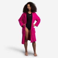 Szlafrok na basen damski Decathlon Compact z bawełny. Czerwone szlafroki damskie Decathlon, m, bez wzorów, z bawełny, bez ramiączek, bez kaptura. Za 119.99 zł.