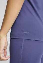 Damska koszulka bez rękawów TAD ESSENTIALS o kroju bokserki PUMA Blue Crystal. Czarne koszulki sportowe damskie Puma, xl, bez wzorów, z dżerseju, bez kołnierzyka, bez ramiączek, na fitness i siłownię. Za 99.00 zł.