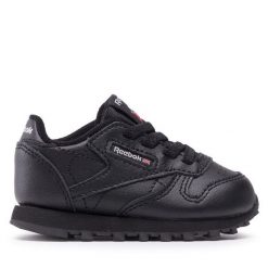 Sneakersy Reebok. Czarne trampki i tenisówki chłopięce Reebok, bez wzorów, bez zapięcia. Za 109.99 zł.