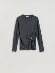 Sweter z detalem - ciemnoszary. Szare swetry damskie Reserved, l, bez wzorów, z dzianiny, bez kołnierzyka, bez ramiączek, bez kaptura. Za 109.99 zł.