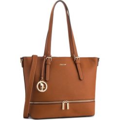 Torebka PUCCINI - BT28588 Brąz 2. Brązowe torebki do ręki damskie Puccini, ze skóry ekologicznej. W wyprzedaży za 209.00 zł.