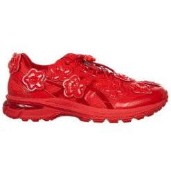 Buty do chodzenia damskie Asics Gel-Terrain. Czerwone obuwie sportowe damskie Asics, z aplikacjami, z jeansu, trekkingowe. Za 973.00 zł.