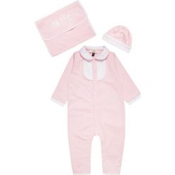 Armani Junior BABY GIFT BOX SET Czapka rosa. Spodenki niemowlęce Armani Junior, z bawełny. Za 549.00 zł.