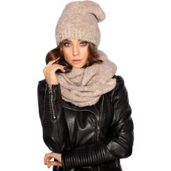Kobiecy zestaw na zimę beanie oraz komin z domieszką moheru beżowy. Szaliki i chusty damskie marki Lemoniade. Za 155.98 zł.