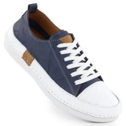 Skórzane niskie trampki niebieskie T.Sokolski 8260. Niebieskie półbuty damskie T.Sokolski, bez wzorów, ze skóry, bez zapięcia. Za 249.99 zł.