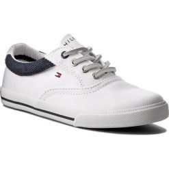 Tenisówki TOMMY HILFIGER - Winston Jr 1D FB0FB00054 White 100. Trampki i tenisówki chłopięce Tommy Hilfiger, z gumy. W wyprzedaży za 169.00 zł.