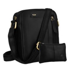 Stylowa skórzana listonoszka męska w czarnym kolorze zawieszona na regulowanym pasku - Peterson. Czarne torby na ramię męskie Peterson, bez wzorów, ze skóry, eleganckie, na ramię. Za 159.99 zł.