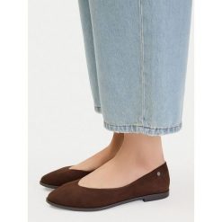 Baleriny Lasocki. Brązowe baleriny damskie Lasocki, bez wzorów, bez obcasa. Za 169.99 zł.
