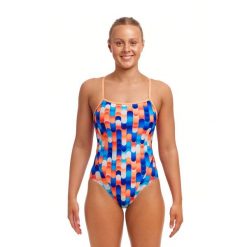 Funkita damski strój kąpielowy Tail End. Kostiumy jednoczęściowe damskie FUNKITA, bez wzorów, sportowe, do pływania. Za 179.00 zł.