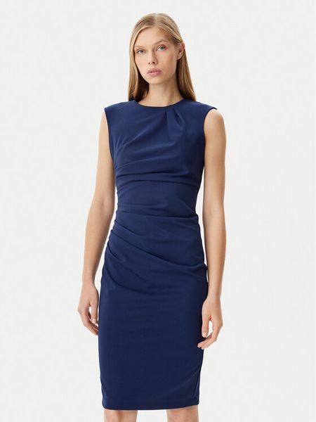 Rinascimento Sukienka koktajlowa CFC0122548003 Granatowy Regular Fit. Niebieskie sukienki damskie Rinascimento, s, bez wzorów, z syntetyku, wizytowe, bez kołnierzyka, bez ramiączek. Za 219.99 zł.