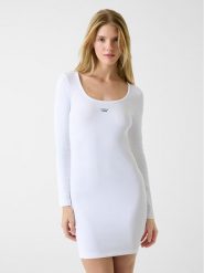 Guess Jeans Sukienka 179918 Biały Classic Fit. Białe sukienki damskie Guess Jeans, na co dzień, xl, z aplikacjami, z jeansu, bez kołnierzyka, bez ramiączek, proste. Za 349.00 zł.