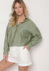 Zielona Klasyczna Koszula o Kroju Oversize z Kieszonką Liorea. Zielone bluzki damskie Born2be, l, bez wzorów, z jeansu, biznesowe, bez kołnierzyka, bez ramiączek. Za 99.99 zł.