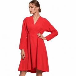 Elegancka sukienka rozkloszowana z dekoltem V czerwona. Czerwone sukienki damskie Sukienki.shop, na imprezę, l, bez wzorów, eleganckie, bez kołnierzyka, bez ramiączek, rozkloszowane. W wyprzedaży za 244.00 zł.