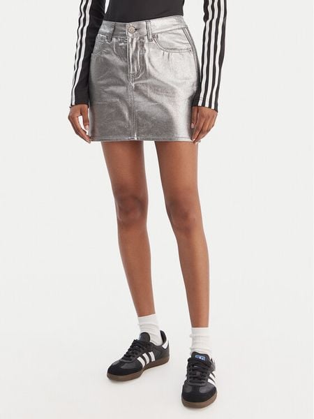 Adidas Spódnica mini 3-Stripes KD2899 Srebrny Regular Fit. Szare spódnice damskie Adidas, bez wzorów, z bawełny, mini. Za 182.99 zł.