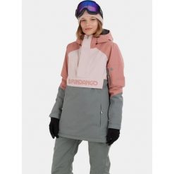 Anorak Damski Fundango Birch ECO Logo. Czerwone kurtki damskie Fundango, na zimę, bez wzorów, bez kaptura, trekkingowe. W wyprzedaży za 499.00 zł.