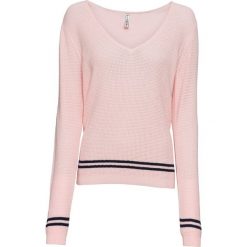 Sweter z dekoltem w serek bonprix pastelowy jasnoróżowy - ciemnoniebieski. Swetry damskie bonprix. Za 37.99 zł.