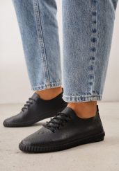 Czarne Minimalistyczne Tenisówki z Imitacji Skóry z Drobną Perforacją Lalosa. Czarne trampki i tenisówki damskie Born2be, bez wzorów, z dzianiny, klasyczne, bez zapięcia. Za 59.99 zł.