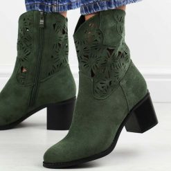 Zielone zamszowe ażurowe botki damskie na obcasie M.Daszyński 2337-12. Zielone botki damskie M.Daszyński, na jesień, z materiału, eleganckie, bez obcasa, na obcasie, bez zapięcia. Za 209.00 zł.