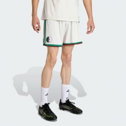 Spodenki domowe Algieria 26. Białe krótkie spodenki sportowe męskie Adidas, l, bez wzorów, z materiału, do piłki nożnej, climacool (adidas). Za 199.00 zł.