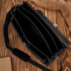 Torba męska na ramię skórzana do pracy aktówka na dokumenty i laptopa czarna Paolo Peruzzi T-122-BL. Czarne torby na laptopa męskie bez wzorów, z jeansu, biznesowe, do ręki. Za 529.00 zł.