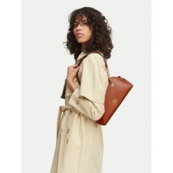 Torebka KARL LAGERFELD. Brązowe torebki do ręki damskie KARL LAGERFELD, bez wzorów, klasyczne, bez dodatków. Za 1,499.00 zł.