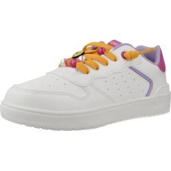 Buty GEOX J WASHIBA GIRL Biały. Białe obuwie sportowe damskie Geox, bez wzorów, z syntetyku, na fitness i siłownię. Za 203.99 zł.