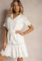 Biała Sukienka Boho z Bawełny Ozdobiona Ażurowym Wzorem Falbaną i Przewiązana Paskiem Nelah. Białe sukienki damskie Renee, na co dzień, l, w ażurowe wzory, z bawełny, boho, bez kołnierzyka, bez ramiączek, midi, proste. Za 129.99 zł.
